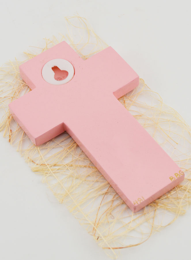 Croce Bambina in Legno Pecorella Rosa - 12cm (pic 4)