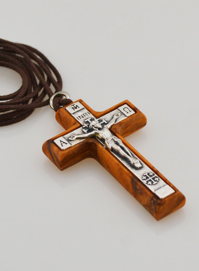 Ciondolo Croce in Legno d'Ulivo col Cristo Argentato (pic 3)