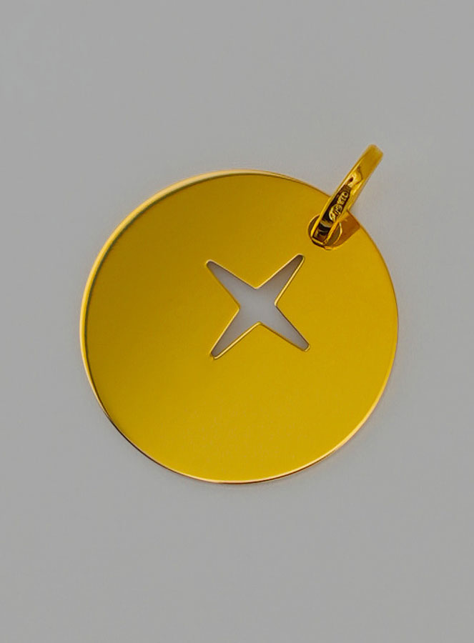 Medaglia Croce di Gesù Traforata in Oro (pic 3)