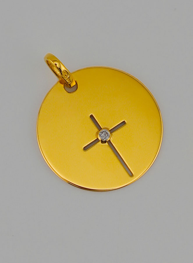 Medaglia Croce di Gesù Traforata in Oro e 1 Diamante (pic 2)