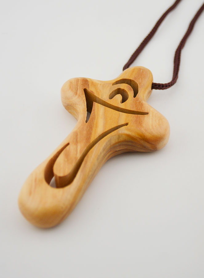 Ciondolo Croce Traforata in Legno d’Ulivo (pic 4)