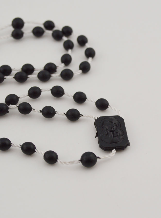 Rosario Nero Plastica (pic 4)