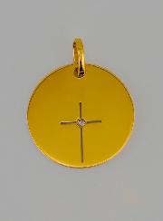Medaglia Croce di Gesù Traforata in Oro e 1 Diamante