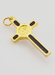 Ciondolo Croce di San Benedetto - Dorato & Nero, questa croce di San Benedetto è fatta di metallo e