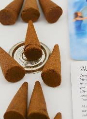 Incenso Vergine Maria che scioglie i Nodi in Coni